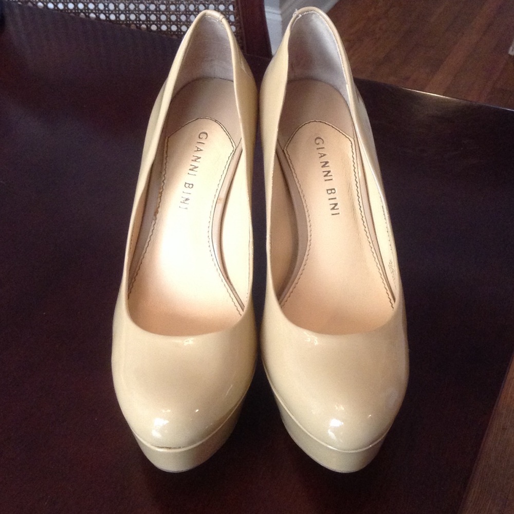 Nude Pumps - image 2